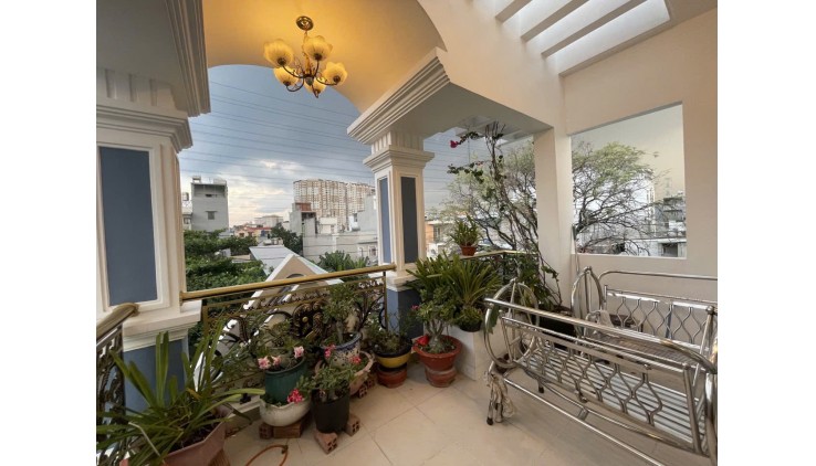 Nhà đẹp lung linh 3 tầng,84.5 m2, nhà mới. Hẻm Xe tải né nhau, thông các đường, gần Bệnh viện, Quốc lộ, Ô tô ngủ sân chỉ có 6,5 tỷ, Quận 12, TTH 21